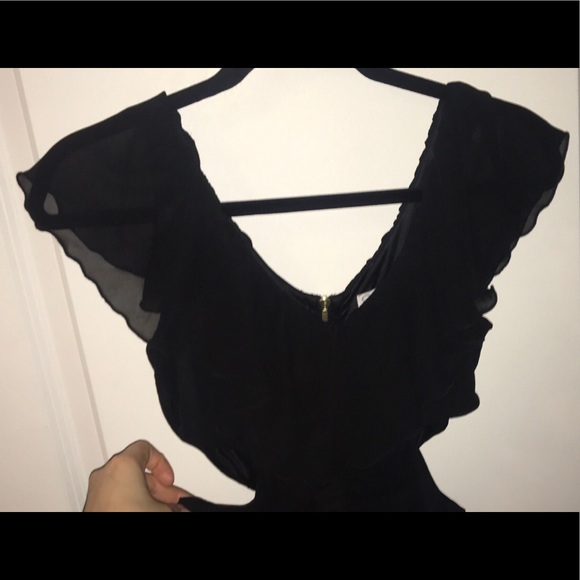 Perfect LBD - Picture 4 of 4